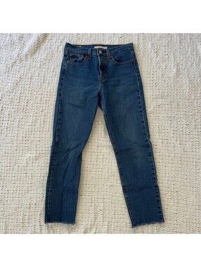 Levi's Women's Classic Wash Wedgie Jeans - Size 26